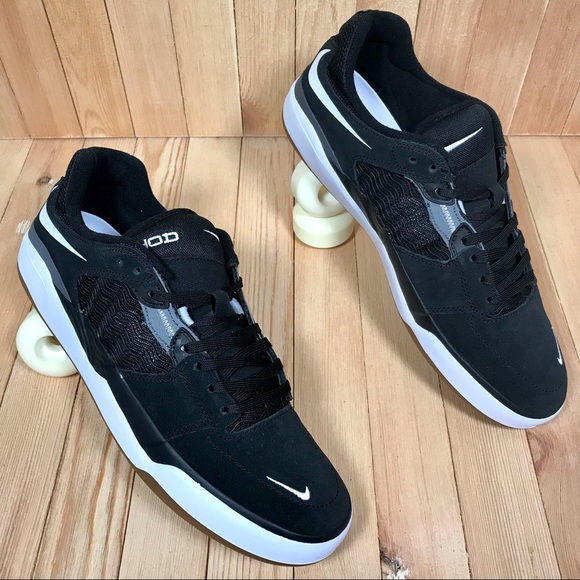Nike SB Ishod Wair Black White Grey Skate Shoes - Picture 2 of 5
